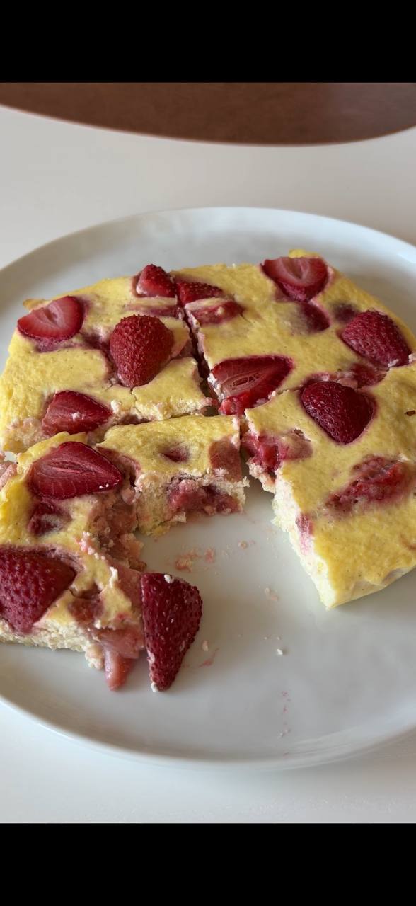 Strawberry Cheesecake Bake